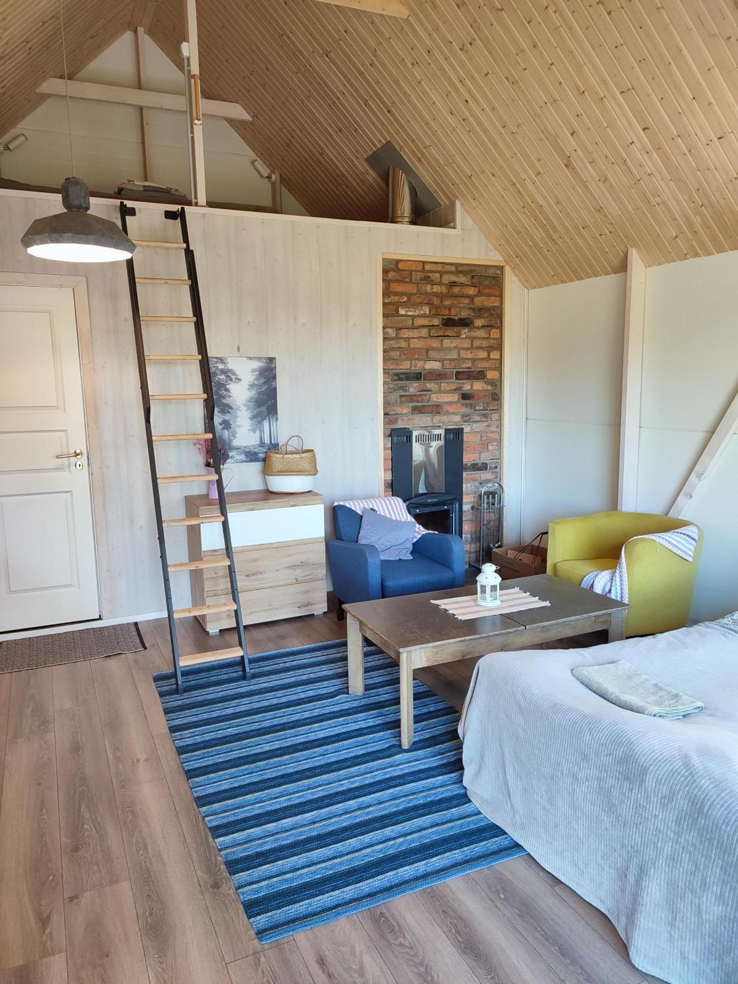 Modern Sauna Cabin In Horse Ranch Liyeplauke Extérieur photo