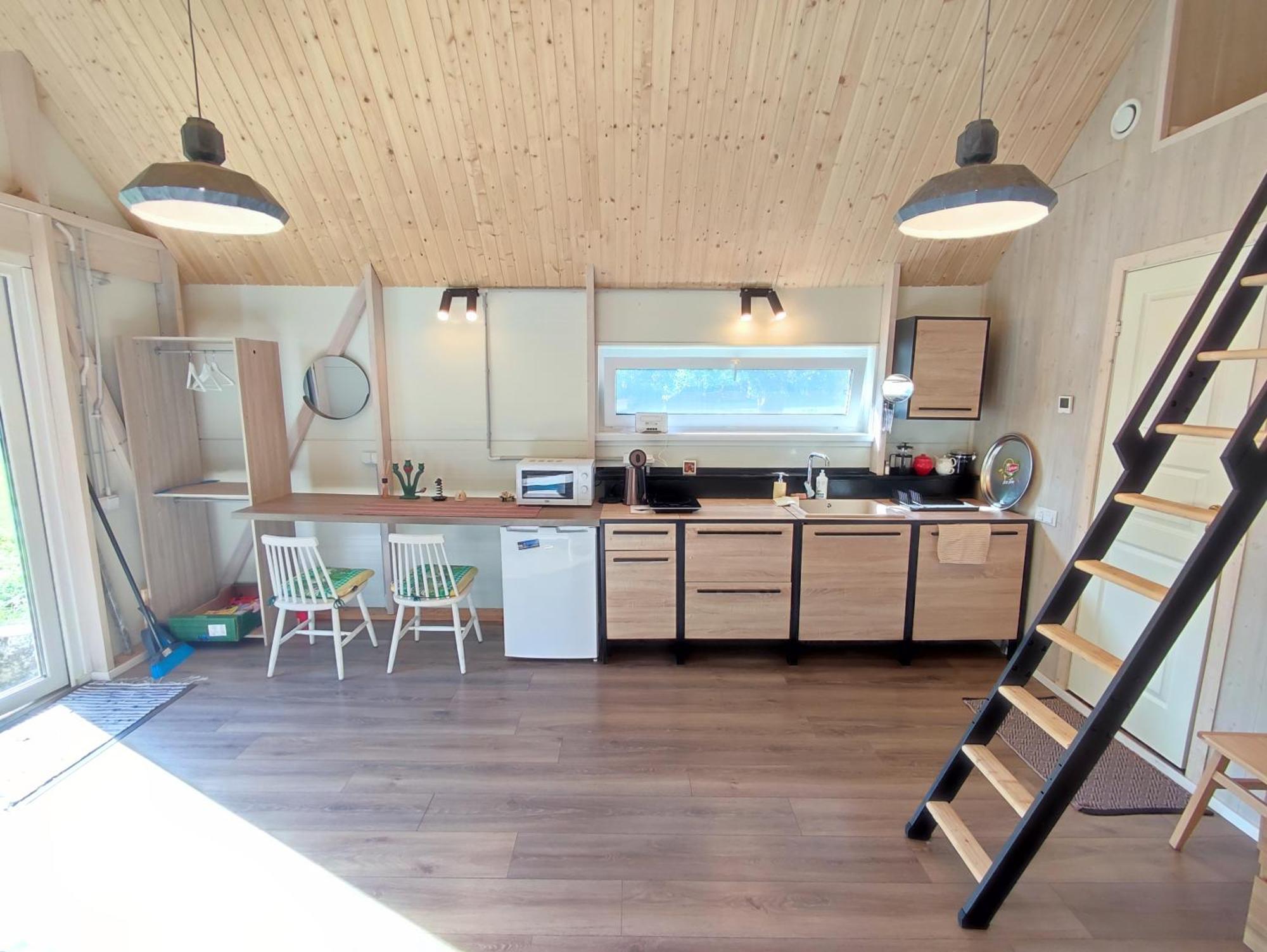 Modern Sauna Cabin In Horse Ranch Liyeplauke Extérieur photo